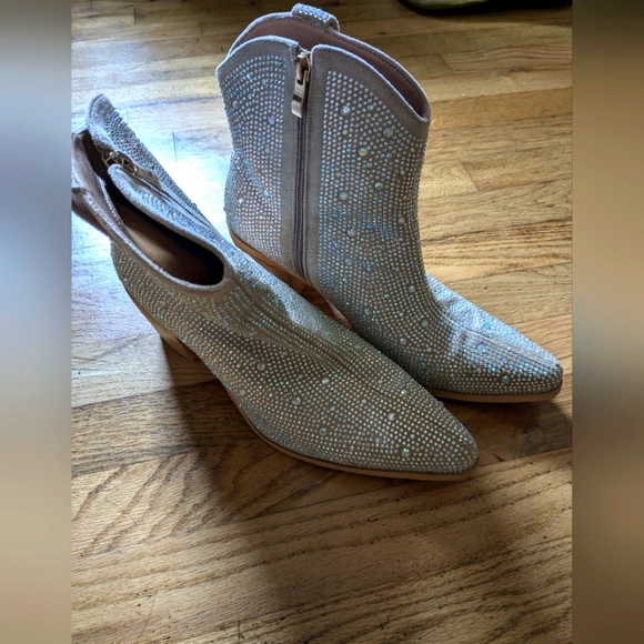 Sparkly Cowgirl Boots - Picture 1 of 4